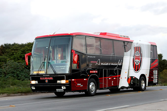 Novo ônibus na estrada